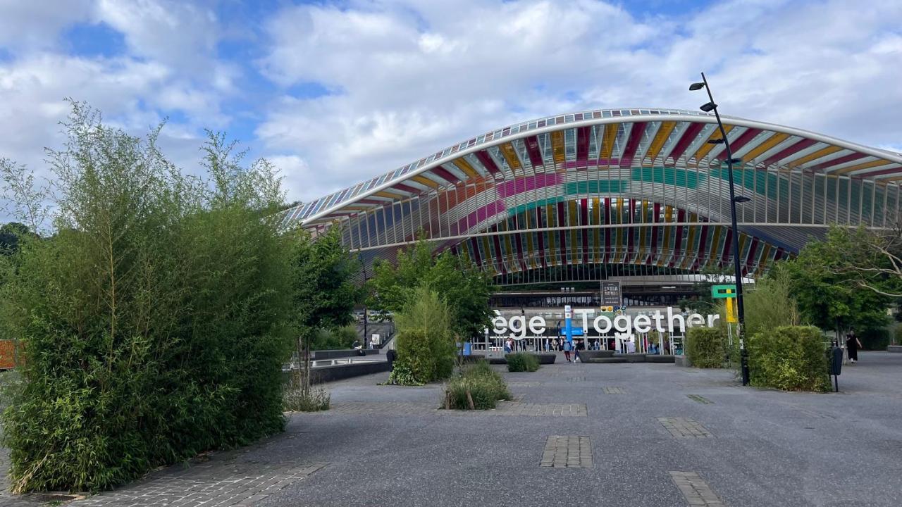 Paradis Express Neuf Face Aux Guillemins Λιέγη Εξωτερικό φωτογραφία